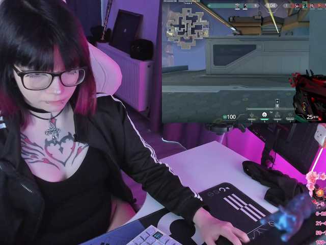 Yumi-Youkai live cam on BongaCams