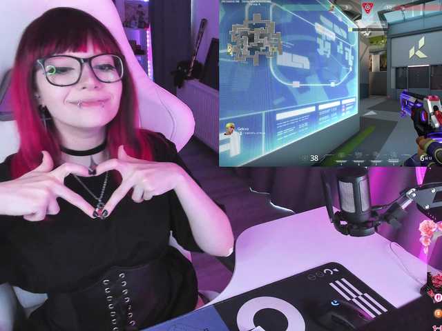 Yumi-Youkai live cam on BongaCams