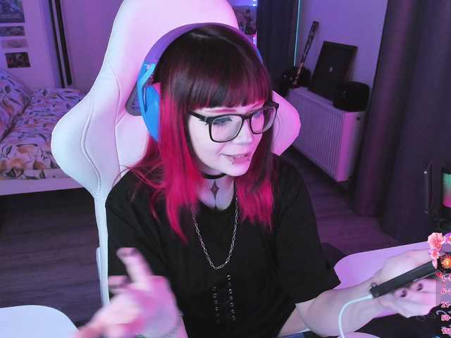 yumi-youkai live sex show
