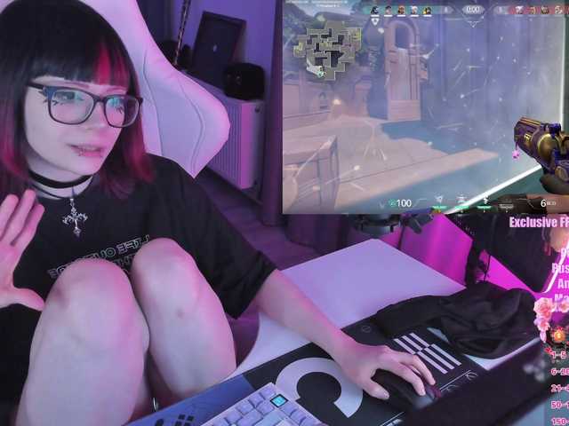 Yumi-Youkai live cam on BongaCams