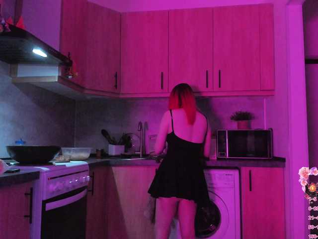 Yumi-Youkai live cam on BongaCams