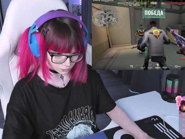 Yumi-Youkai live cam on BongaCams