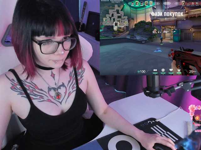 Yumi-Youkai live cam on BongaCams