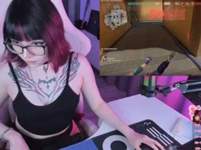 Yumi-Youkai live cam on BongaCams
