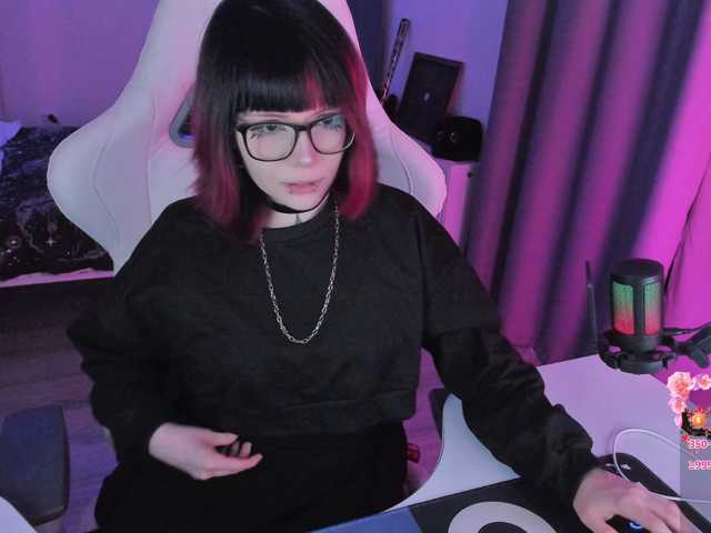 Yumi-Youkai live cam on BongaCams