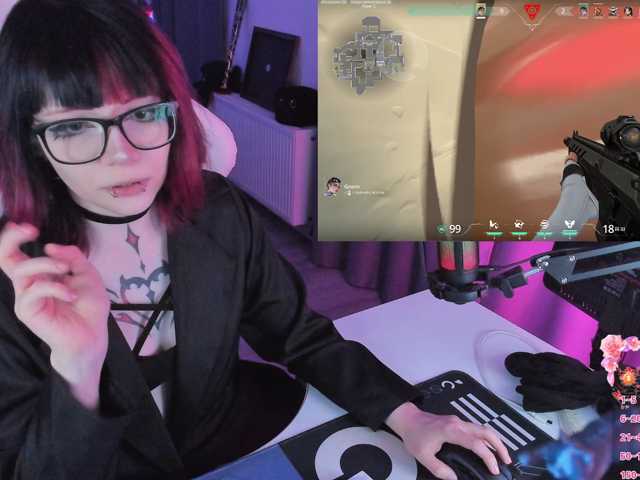 Yumi-Youkai live cam on BongaCams