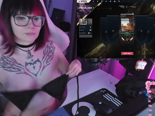 Yumi-Youkai live cam on BongaCams