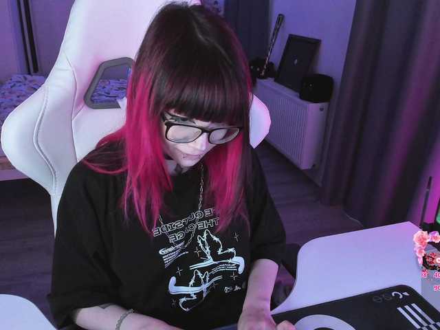 Yumi-Youkai live cam on BongaCams