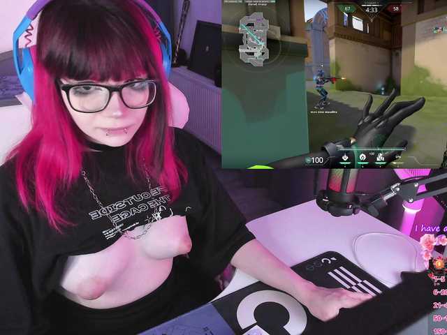 Yumi-Youkai live cam on BongaCams