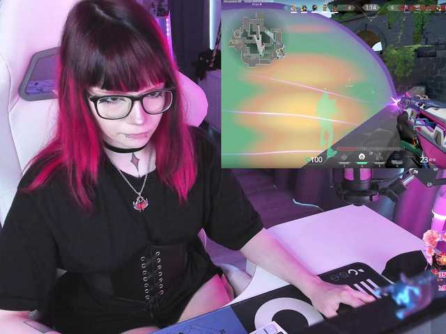 Yumi-Youkai live cam on BongaCams