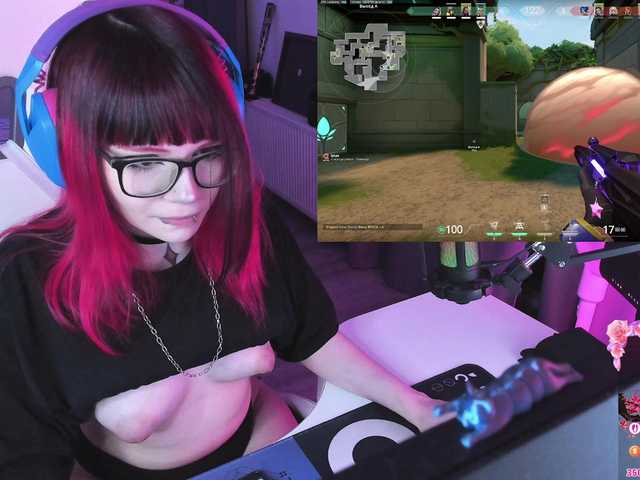 Yumi-Youkai live cam on BongaCams