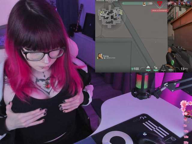 Yumi-Youkai live cam on BongaCams