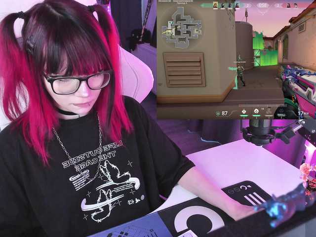 Yumi-Youkai live cam on BongaCams