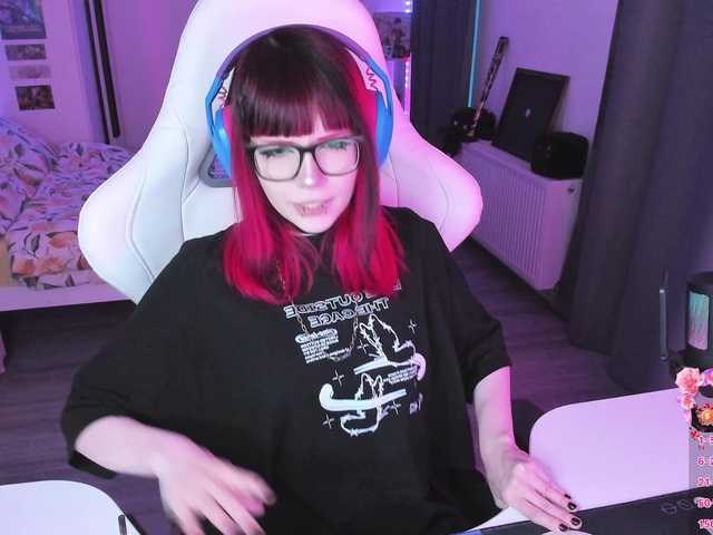 Yumi-Youkai live cam on BongaCams
