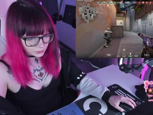 Yumi-Youkai live cam on BongaCams