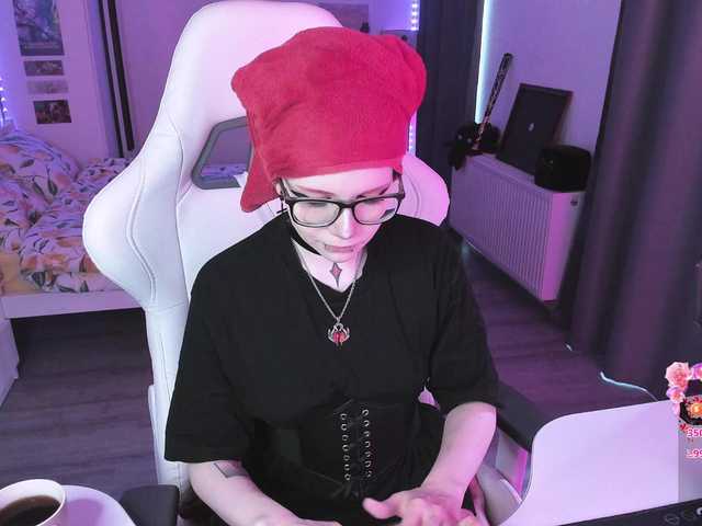 Yumi-Youkai live cam on BongaCams