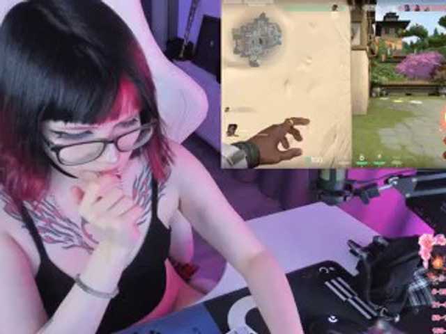 Yumi-Youkai live cam on BongaCams