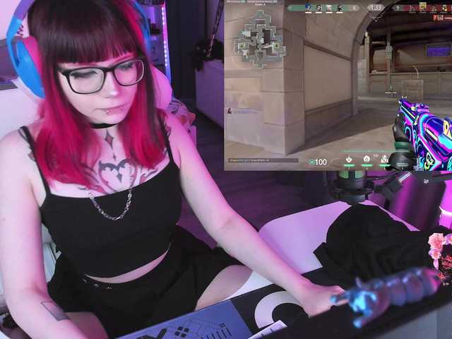 Yumi-Youkai live cam on BongaCams