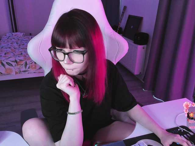 Yumi-Youkai live cam on BongaCams