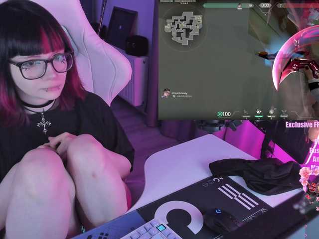 Yumi-Youkai live cam on BongaCams