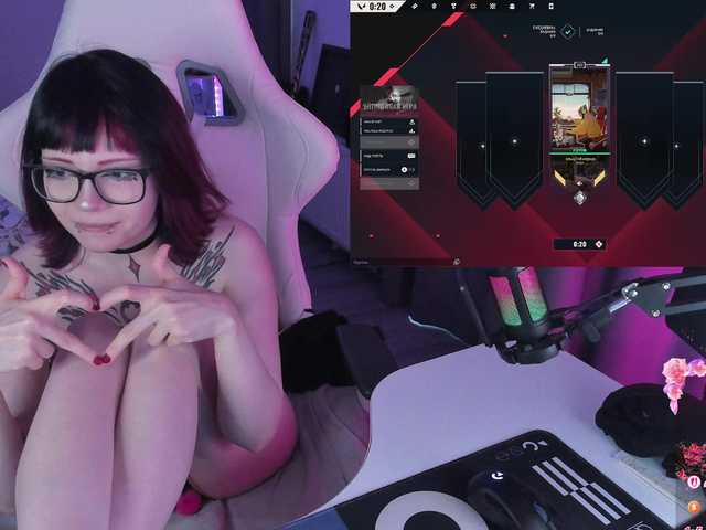 Yumi-Youkai live cam on BongaCams