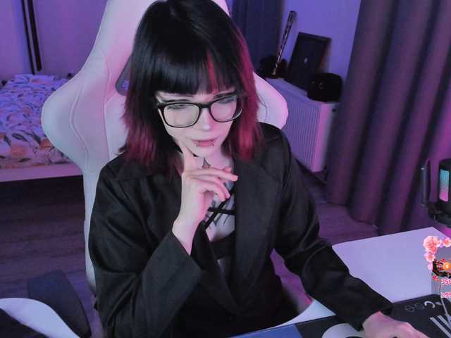 Yumi-Youkai live cam on BongaCams