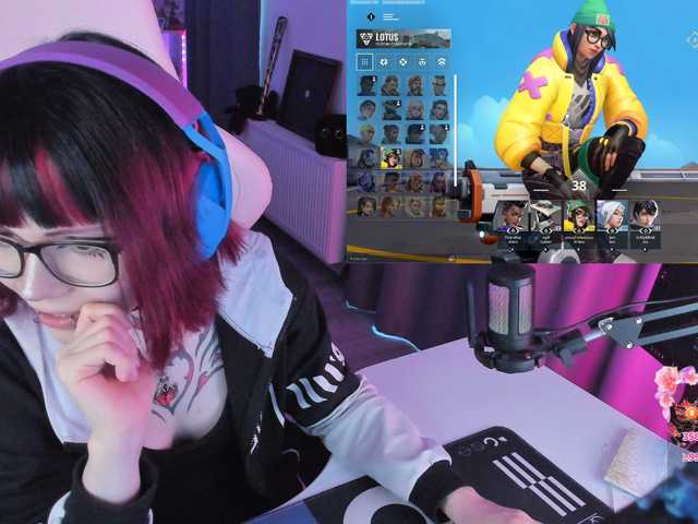 Yumi-Youkai live cam on BongaCams