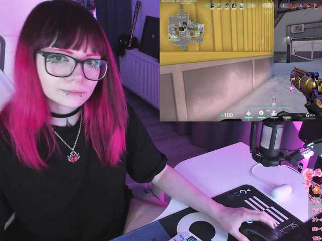Yumi-Youkai live cam on BongaCams