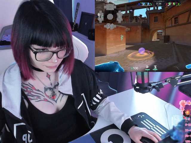 Yumi-Youkai live cam on BongaCams