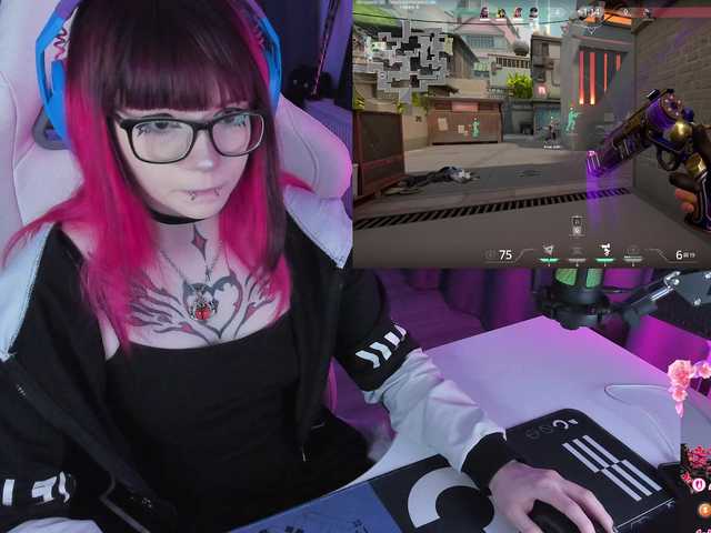 Yumi-Youkai live cam on BongaCams