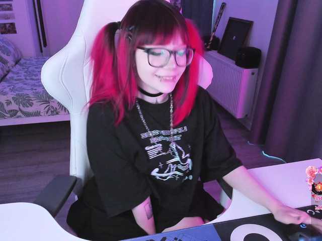 Yumi-Youkai live cam on BongaCams