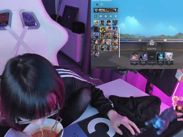 Yumi-Youkai live cam on BongaCams