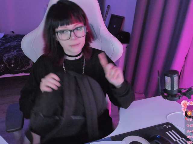 Yumi-Youkai live cam on BongaCams