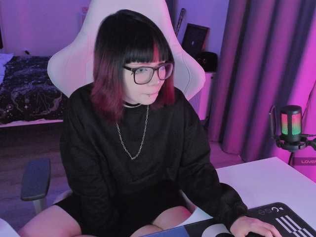Yumi-Youkai live cam on BongaCams