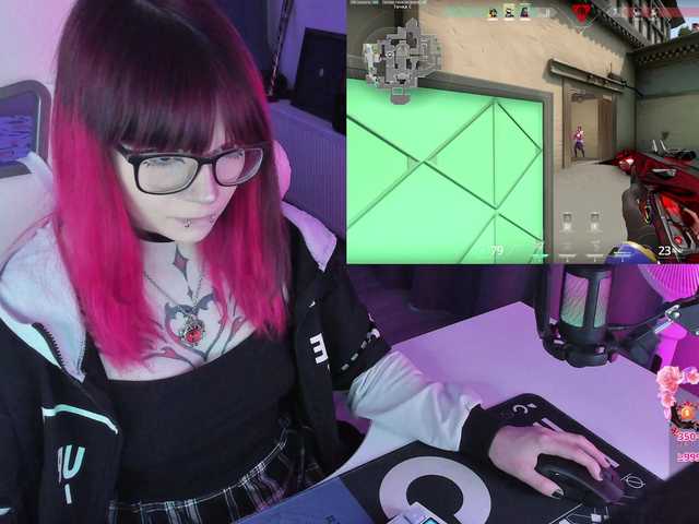 Yumi-Youkai live cam on BongaCams
