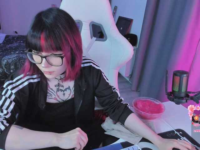 Yumi-Youkai live cam on BongaCams