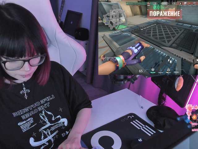 Yumi-Youkai live cam on BongaCams
