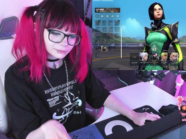 Yumi-Youkai live cam on BongaCams