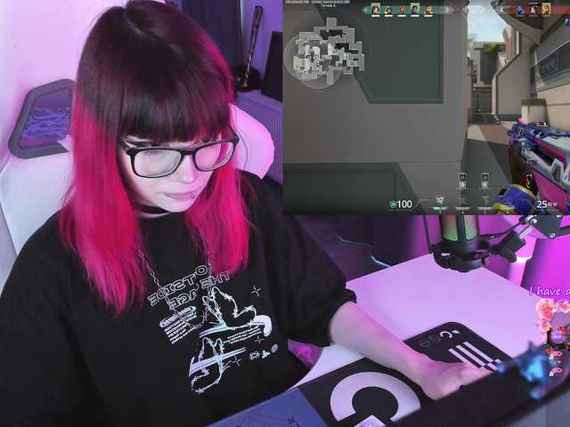Yumi-Youkai live cam on BongaCams
