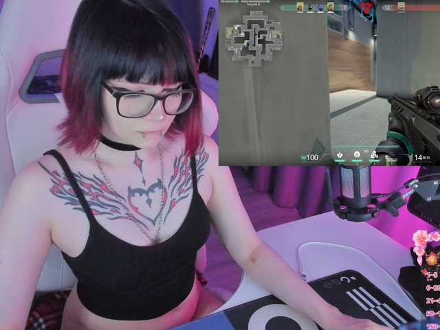 Yumi-Youkai live cam on BongaCams