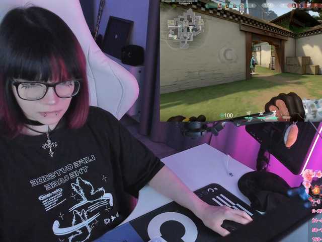 Yumi-Youkai live cam on BongaCams