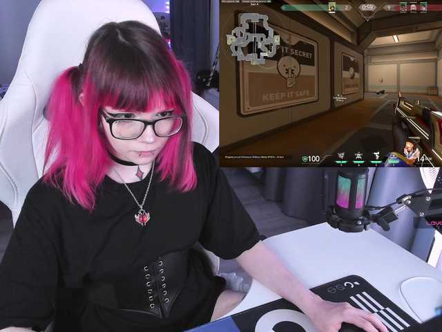 Yumi-Youkai live cam on BongaCams