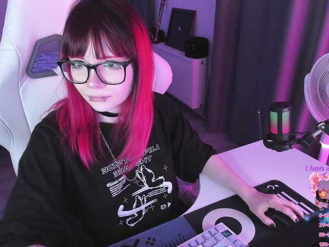 Yumi-Youkai live cam on BongaCams