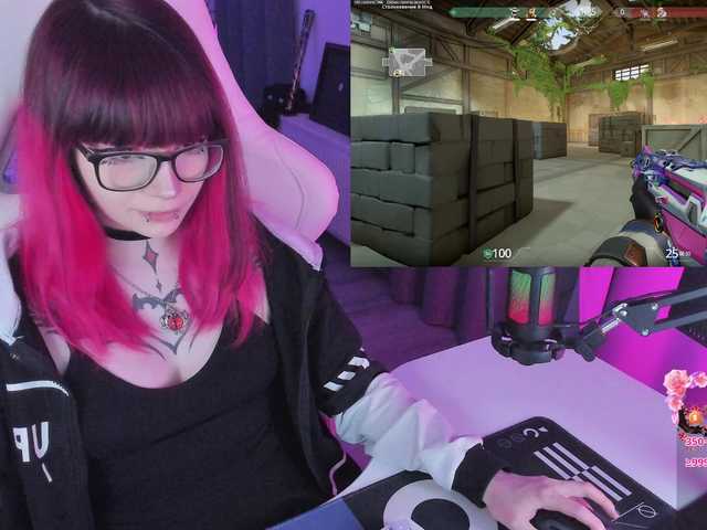 Yumi-Youkai live cam on BongaCams