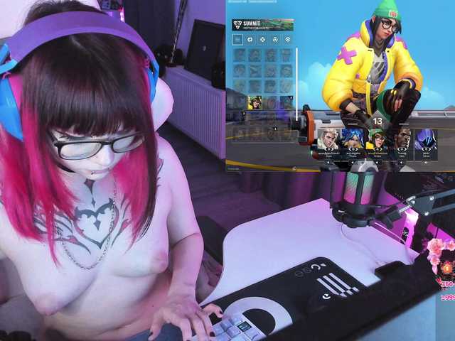 Yumi-Youkai live cam on BongaCams
