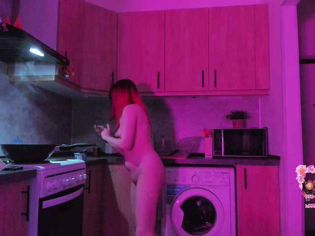 Yumi-Youkai live cam on BongaCams