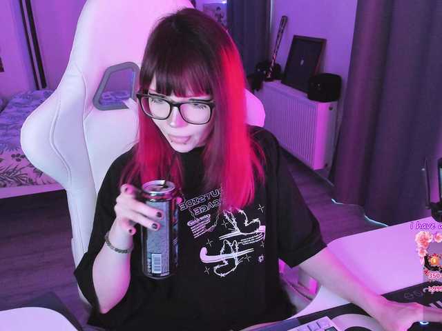 Yumi-Youkai live cam on BongaCams