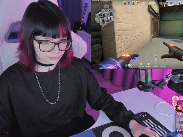 Yumi-Youkai live cam on BongaCams