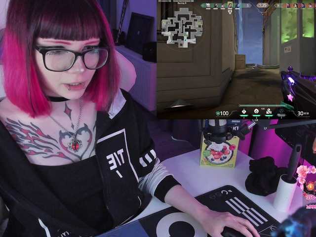 Yumi-Youkai live cam on BongaCams