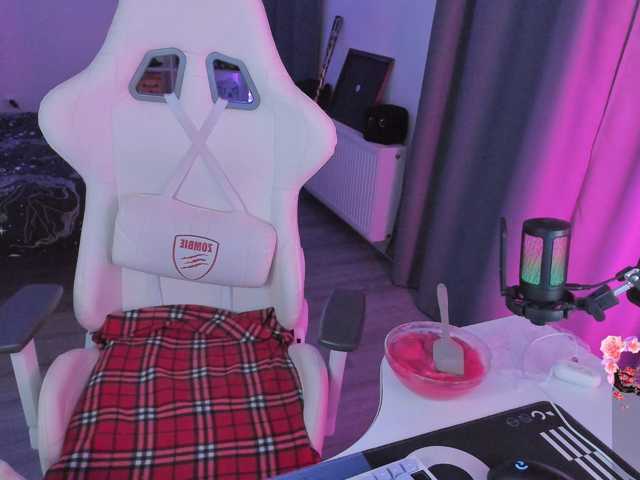 Yumi-Youkai live cam on BongaCams